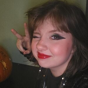 Meet your Posher, Kaitlyn